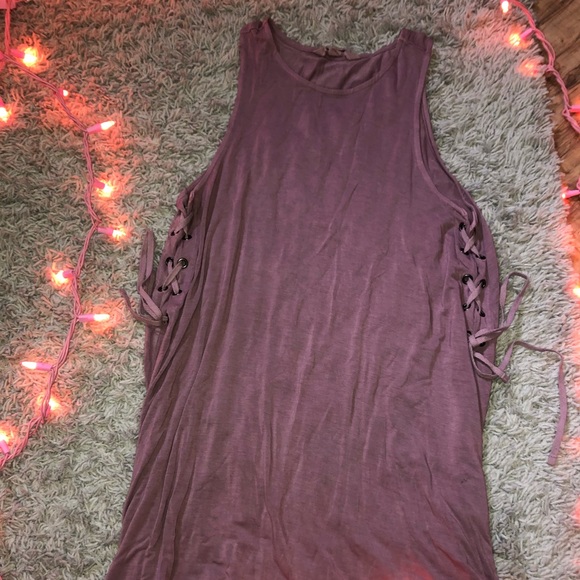 Women’s dress - Picture 2 of 2